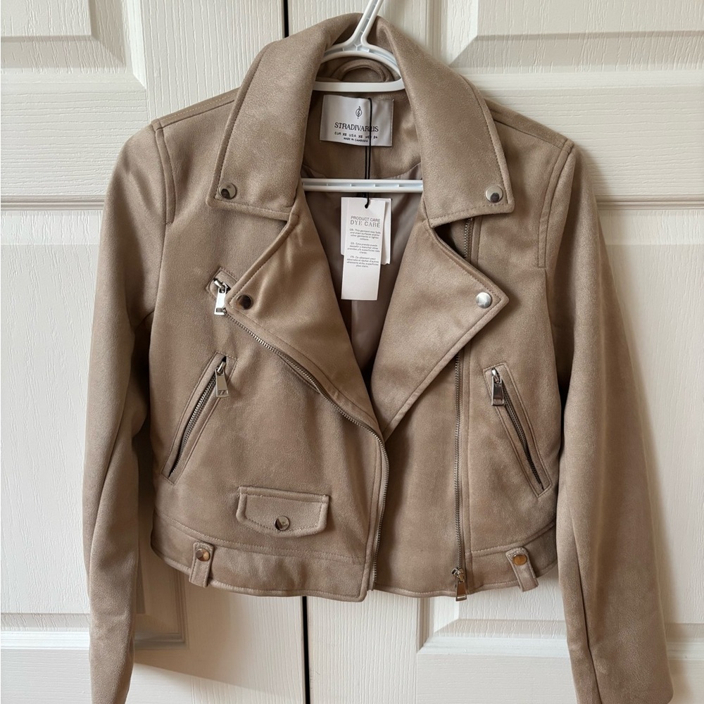 Stradivarius Tan Leather Jacket with Classic Design